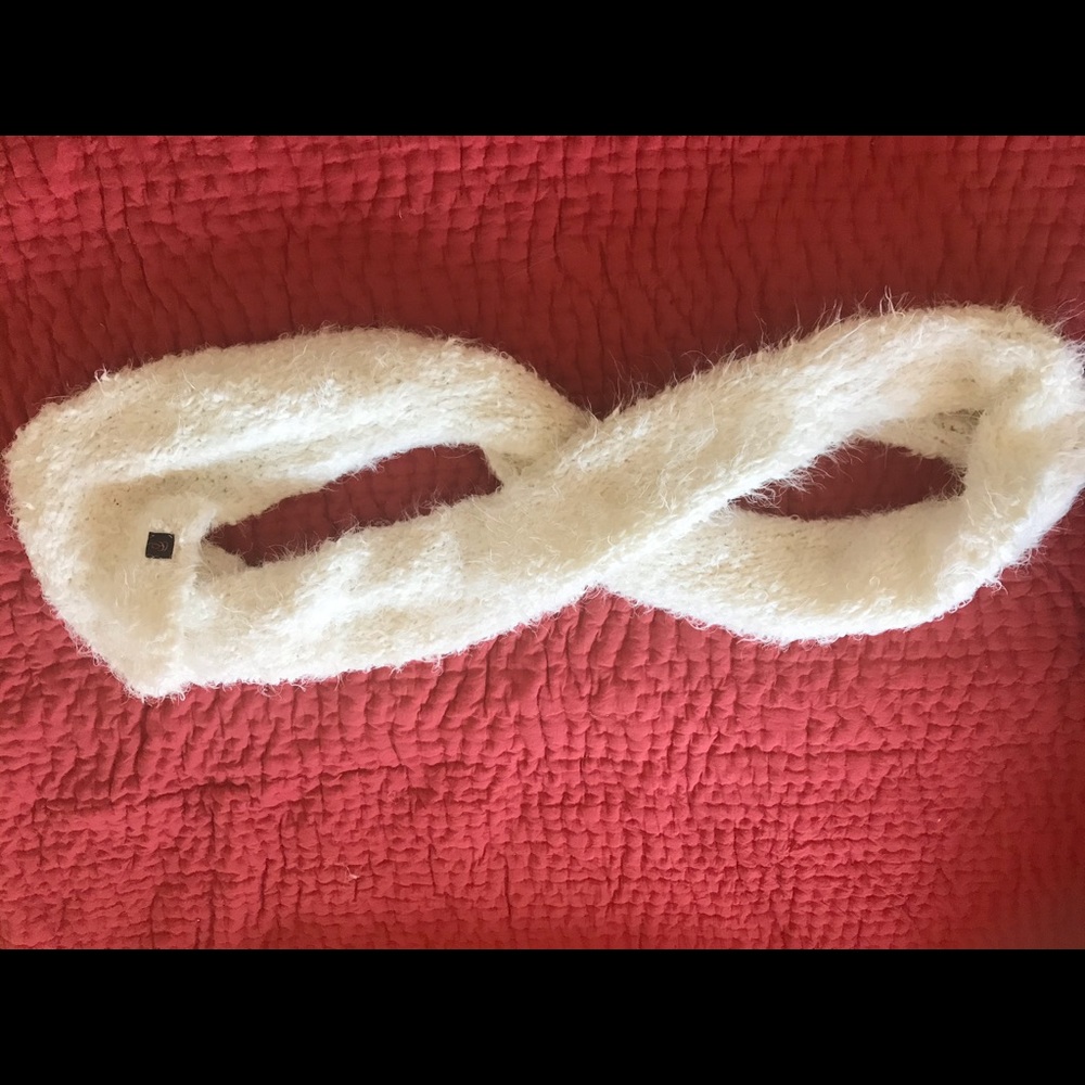 Fuzzy infinity scarf